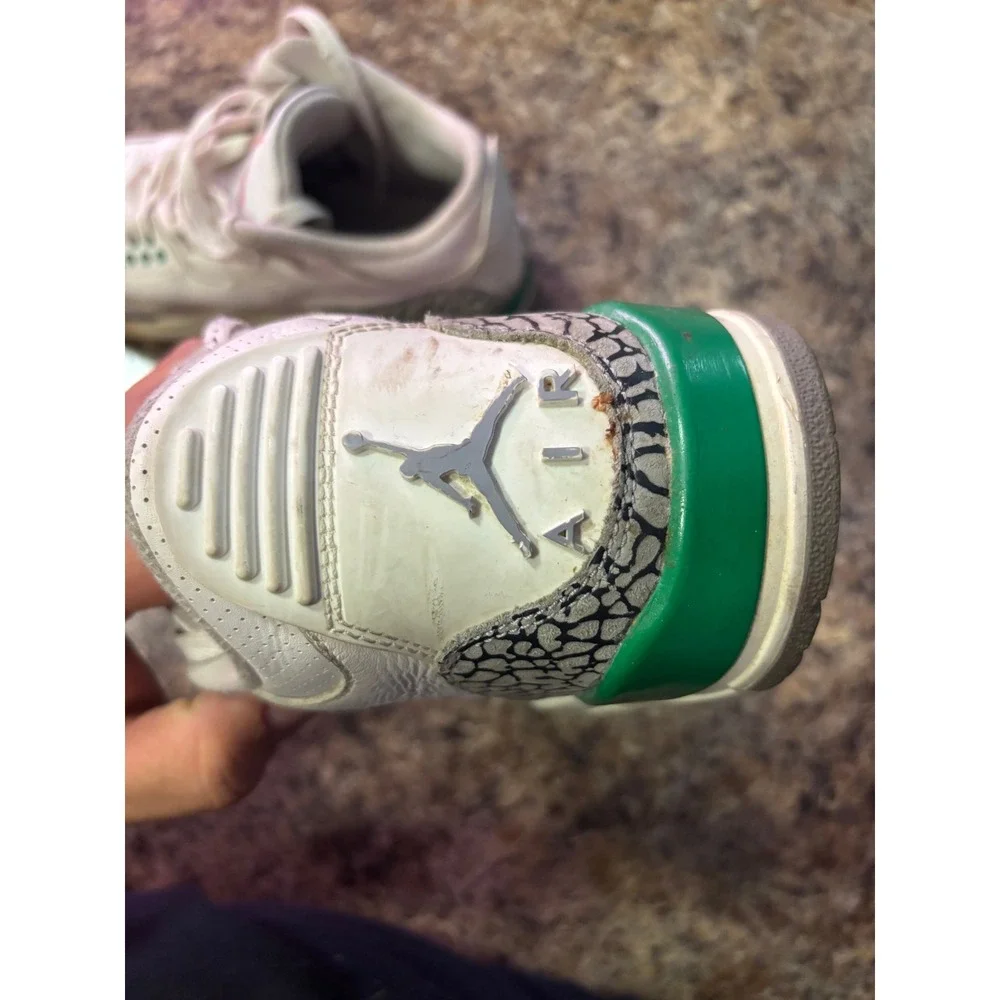 Air Jordan 3 Retro Lucky Green White Sneakers CK9246-136 Womens 7.5